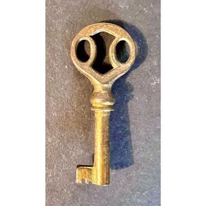 Vintage Brass Ornate Top Skeleton Key